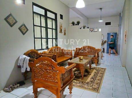 Rumah Hunian Dengan Kamar Kost Dan Kios Setiabudi Kuningan 1