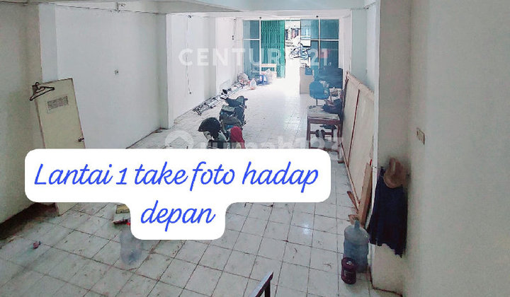 Three-Story Shop House for Sale Near Lebak Bulus MRT Station 2