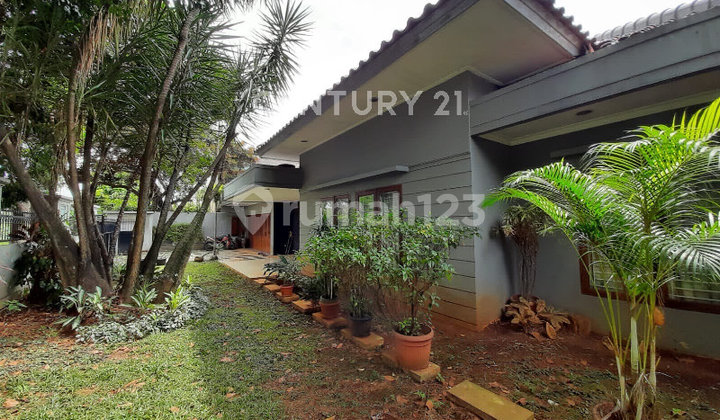 1 Luxury Floor Pondok Indah House for Sale With Swimming Pool