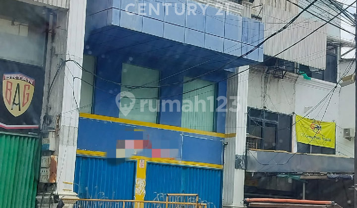 For Rent Commercial Building in a Strategic Location in South Jakarta
