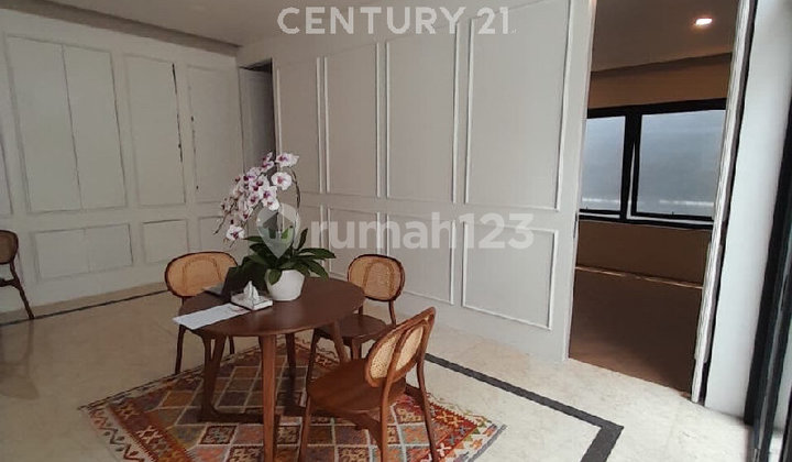 Rumah Kantor 2 Tingkat Siap Huni Dijual di Kebayoran Baru