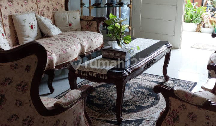 Rumah Hunian Dalam Perumahan Mewah Di Lebak Bulus