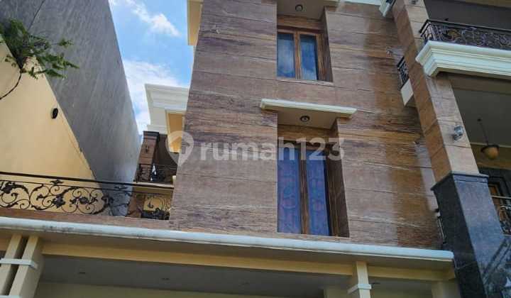 Rumah 3 Lantai Di Dekat Hotel Dan Mall Panakkukang Makassar 2