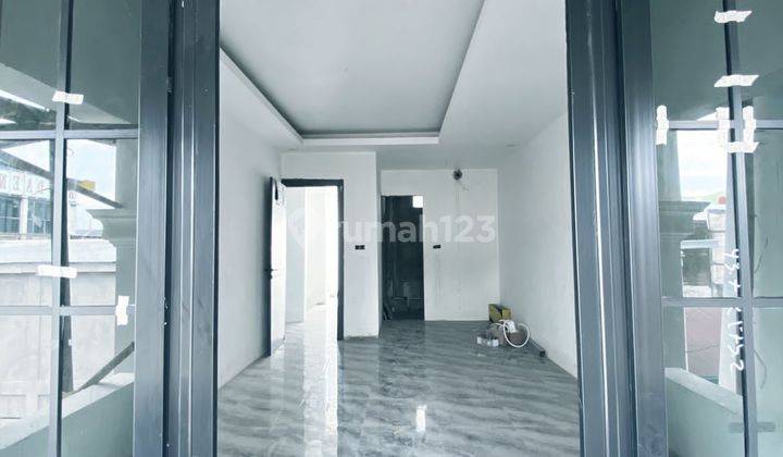 Rumah Baru Cantik 3 Lantai Menggigit Poros Jlan Hertasning Makassar 2