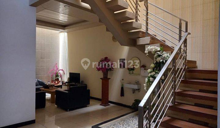 Rumah Intercon 3 Lantai, Hrg 180 Jt Pertahun, Siap Huni. 2