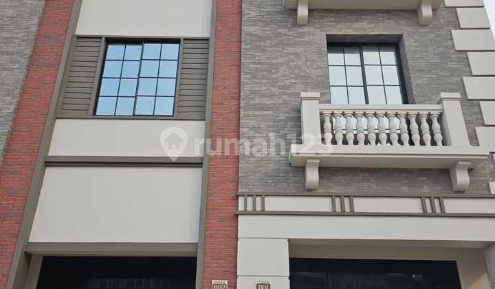 Disewakan Ruko Osaka Pik 2, Tempat dan Suasana Bagus, Tangerang