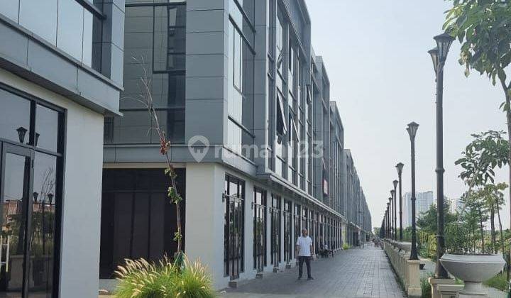 Dijual cepat ruko baru boulevard dengan 2 muka danau di pik2 2