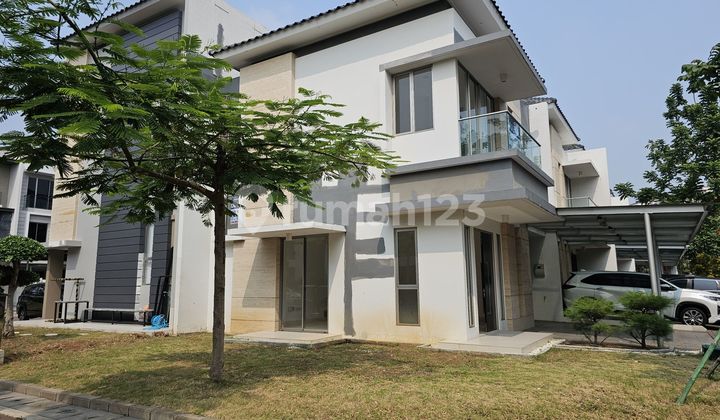 For sale fast corner house golf island pik jakarta north