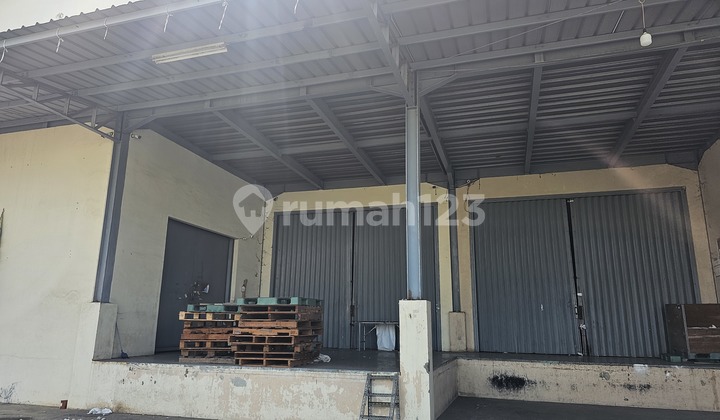 For rent: Warehouse, 2000 m2, Marunda Center, North Jakarta. For rent: Warehouse, 2000 m2, Marunda Center, North Jakarta.