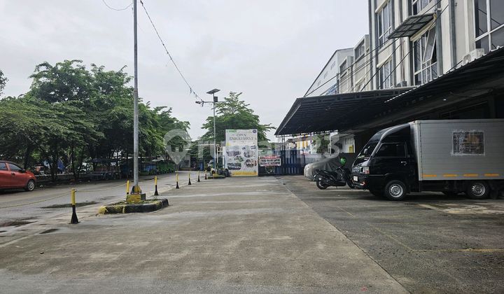 Jual Cepat Ruko Hoek.siap.huni.pinggir Jalan.dekat Sekolah Di.jakarta Barat