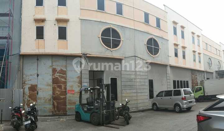 Rent Quickly Sea Eagle Warehouse