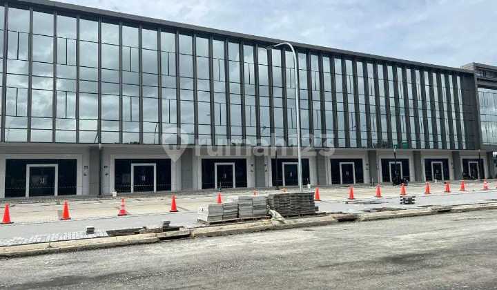 For Quick Rent: Osaka PIK2 Shop House. Strategic Location.