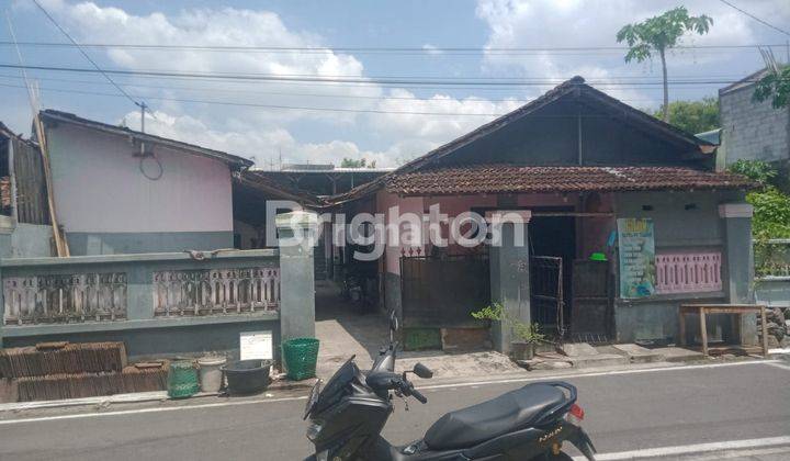 SERENGAN, SURAKARTA, KOST-KOSTAN AKTIF 10 KAMAR, DEKAT SEKALI DENGAN KAMPUS, 4 MENIT KE SOLO BARU, LOKASI STRATEGIS, AKSES KE JALAN RAYA DEKAT 1