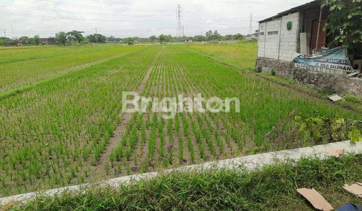 BAKI, BENTAKAN, SUKOHARJO, JATENG, TANAH PEKARANGAN PINGGIR JALAN, 1 MENIT KE MANCASAN DAN 3 MENIT KE GATAK, LOKASI STRATEGIS, AKSES JALAN 2 ARAH DAN RAMAI, COCOK UNTUK DIBANGUN USAHA, GUDANG, DLL 1