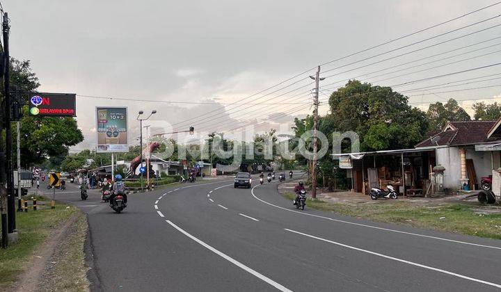 RUMAH DENGAN TANAH YANG LUAS(SUKOHARJO). 2