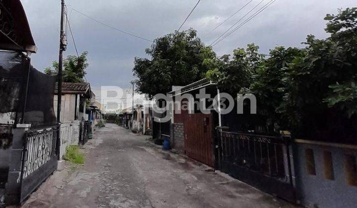 SOLO, GENTAN, RUMAH MINIMALIS, HARGA TERJANGKAU MASIH NEGO, LOKASI NYAMAN DAN RAMAI, AKSES JALAN 2 ARAH, KE JALN RAYA DAN KE STASIUN PURWOSARI DEKAT 2