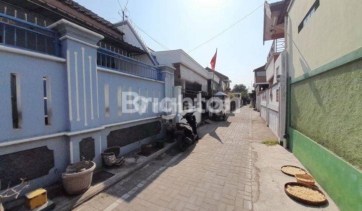 PAJANG, LAWEYAN, SURAKARTA, TANAH PLUS BANGUNAN DI TEMPAT STRATEGIS DAN RAMAI DENGAN AKSES KE BERBAGAI TEMPAT DEKAT. 2