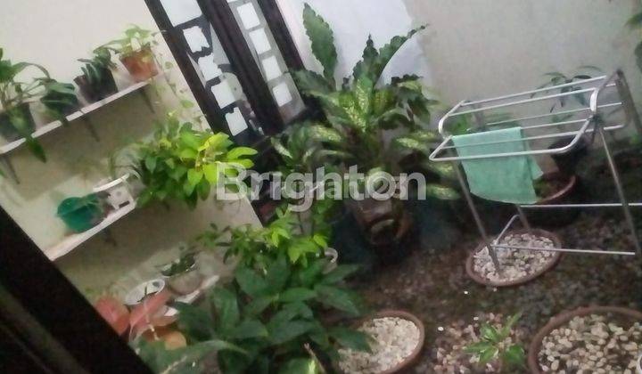 GENTAN, SOLO, RUMAH MENARIK DI JL MANGESTI, LINGKUNGAN NYAMAN DAN TENANG SERTA AKSES JALAN 2 ARAH 2