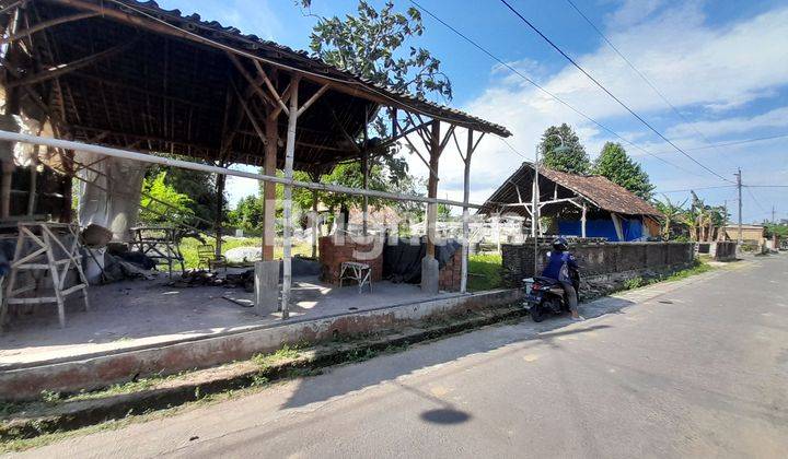 MENURAN, BAKI, SUKOHARKO, ADA TANAH PEKARANGAN LUAS BENTUK HOOK AREA DI PEMUKIMAN PENDUDUK, JALAN SIMPANG MOBIL 2