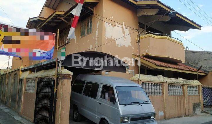 SERENGAN, SURAKARTA ADA RUMAH 2LANTAI, LOKASI STRATEGIS, 2 MENIT KE JL VETERAN , BANYAK AKSES KE JALAN UTAMA 1