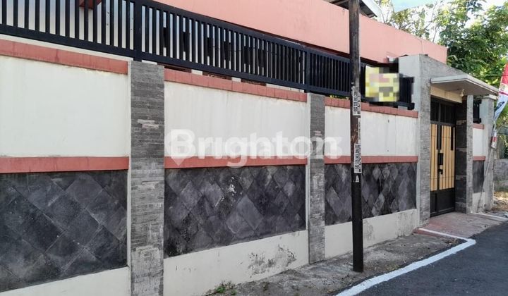 SONDAKAN, LAWEYAN, SURAKARTA, HOUSE NEAR CAMPUS AND SCHOOLS, ONLY 1 MINUTE ACCESS TO MAIN ROAD