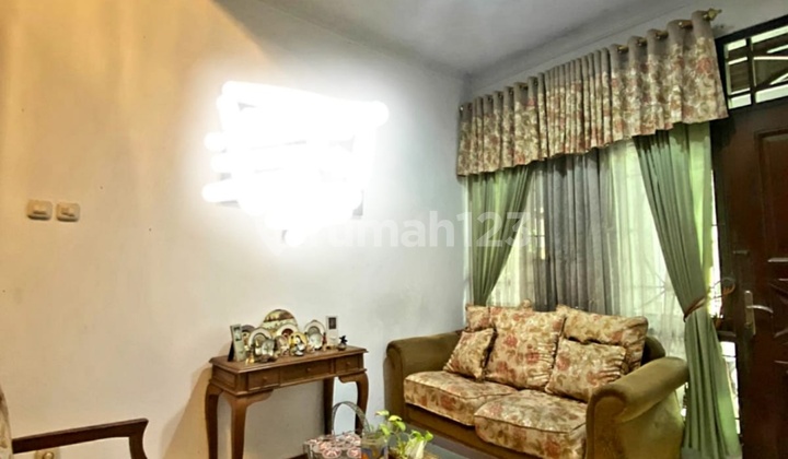 Rumah Eksklusif di Tropikana Residence Jababeka - Lingkungan Asri & Lokasi Premium