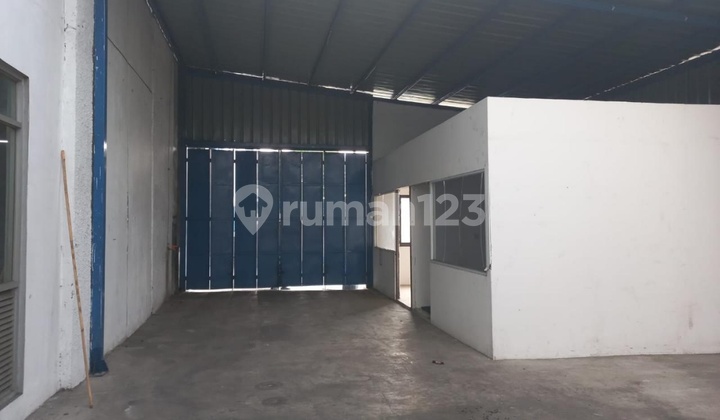 Ready-to-Use Warehouse in Greenland Deltamas Area - Strategic Location & Direct Toll Access!