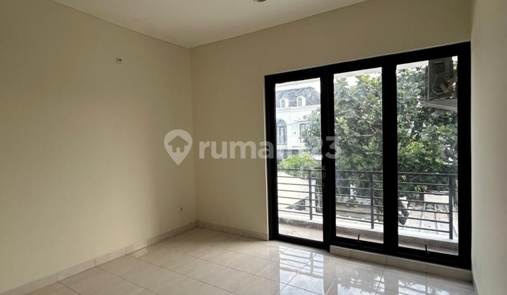 Rumah Siap Huni di Tropikana Residence Jababeka - Lingkungan Asri & Lokasi Premium