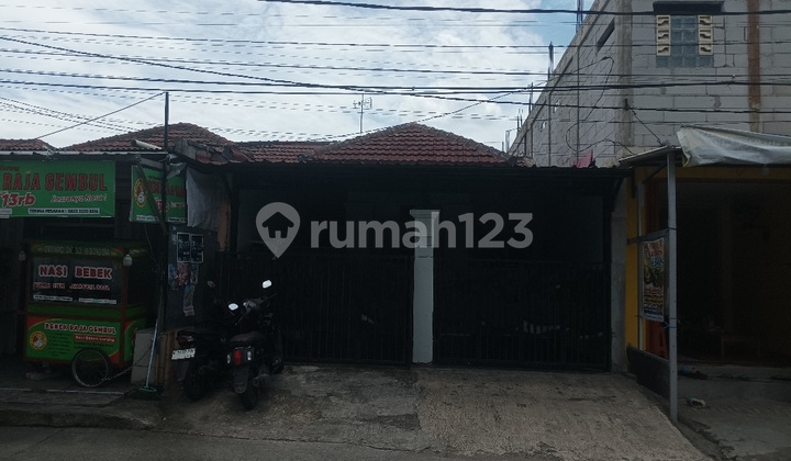 Rumah Strategis di Jalan Utama Puspa - Kawasan Segitiga Emas Kuliner & UMKM