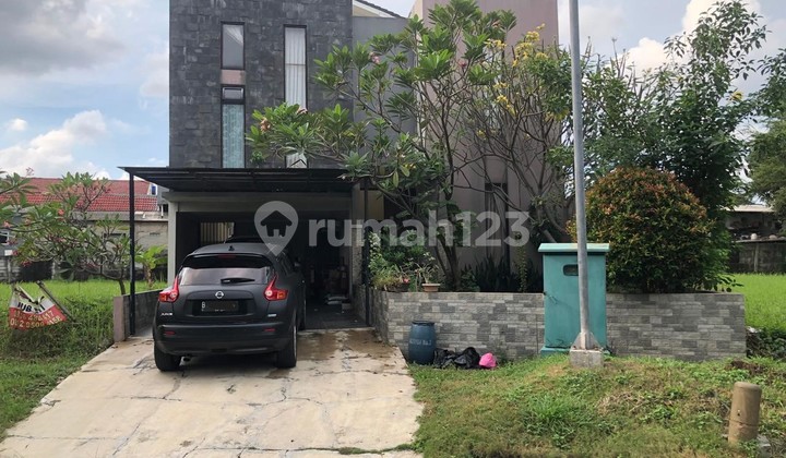 Ready-to-Occupy House, Luxurious Strategic Location in Lippo Cikarang - Taman Menteng