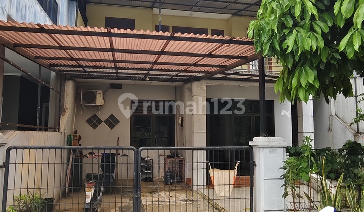 Rumah 2 Lantai di Victoria Park Residence Karawaci 2