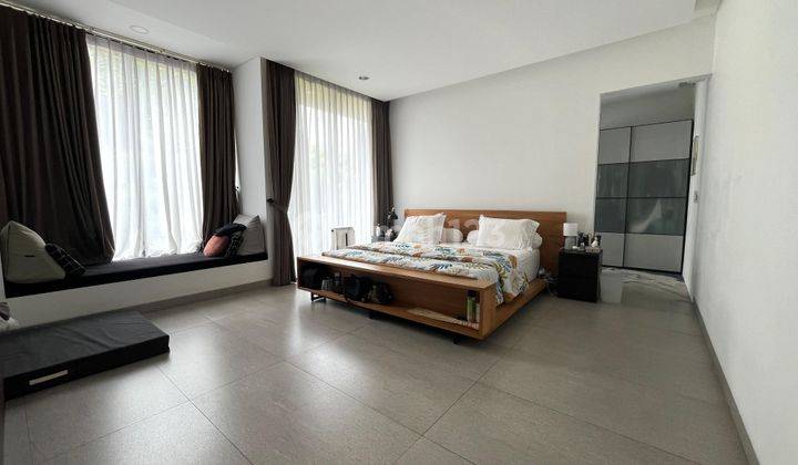 Rumah Hook Desain Modern Full Furnished Di Citra 2 2