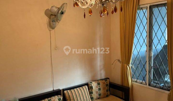 Rumah 2 Lantai Furnished di Metland Puri 2