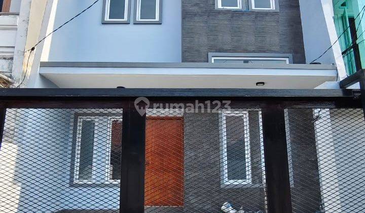 Rumah Baru 2 Lantai di Perumahan Kosambi Baru 1