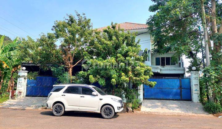 Rumah Mewah 4 Lantai di Taman Semanan Indah 1