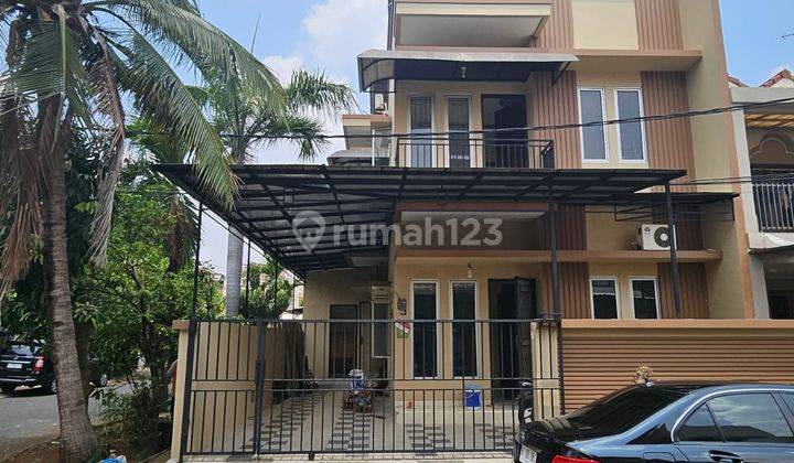 Rumah Hook 2,5 Lantai di Citra Garden 2 Ext Sudah Renovasi 1