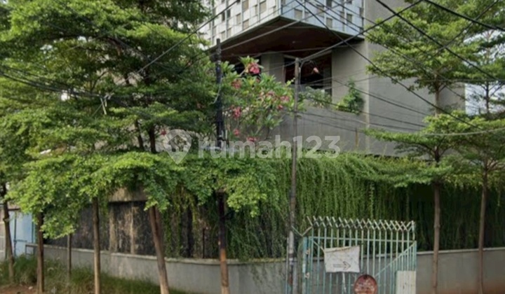 4-Story Corner House in Duri Kepa, Kebon Jeruk 2
