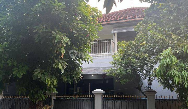 Rumah Hook 2 Lantai di Daan Mogot Baru Seharga Njop 2