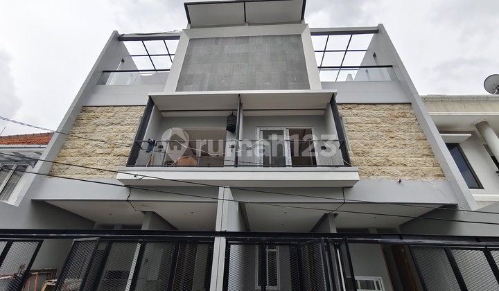 Rumah Baru 3 Lantai Terbaik di Duri Kepa Kebon Jeruk Rumah Baru 3 Lantai Terbaik di Duri Kepa Kebon Jeruk