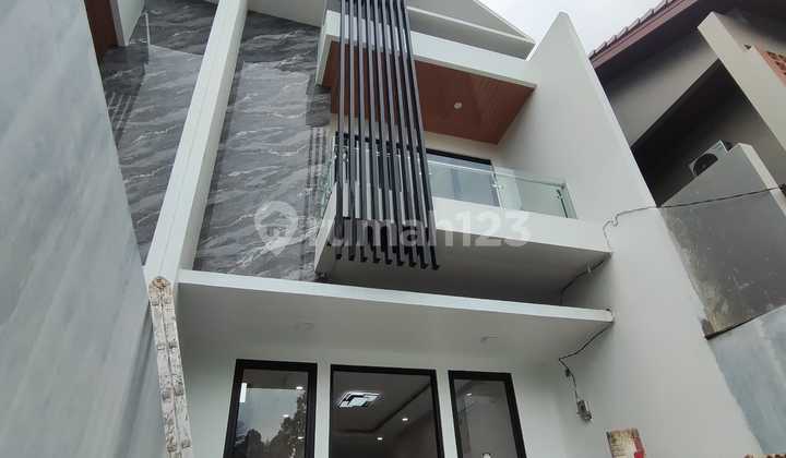 Rumah Baru 2 Lantai di Kav DKI Meruya Banyak Bonusnya 2