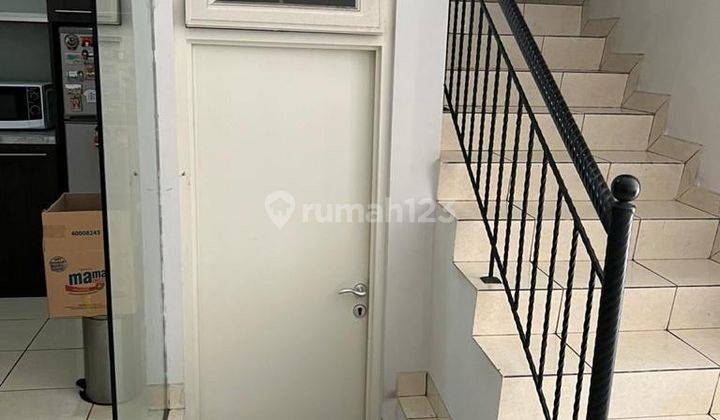 Rumah 2 Lantai Full Furnished di Taman Semanan Indah 2