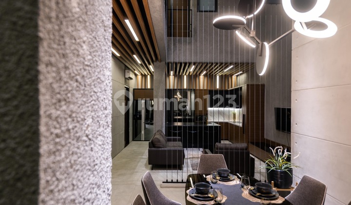 Rumah Hoek 4 Lantai di Duri Kepa Kebon Jeruk Rumah Hoek 4 Lantai di Duri Kepa Kebon Jeruk