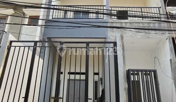 Rumah Baru 3,5 Lantai di Duri Kepa Kebon Jeruk