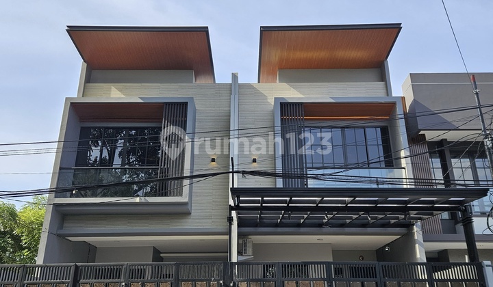 Rumah Baru 2 Lantai Modern Minimalis di Kavling DKI 