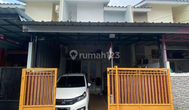 Rumah 2 Lantai di Cluster Mutiara Kencana