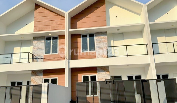 Jarang Ada Rumah 2 Lantai Lebar 6 di Kav DKI Meruya Jarang Ada Rumah 2 Lantai Lebar 6 di Kav DKI Meruya