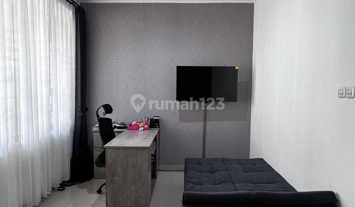 Rumah Full Furnished Istimewa di Metland Puri 2