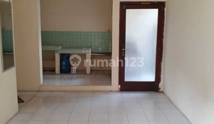 Rumah Bagus Unfurnished SHM di Pondok Aren, Tangerang Selatan 2