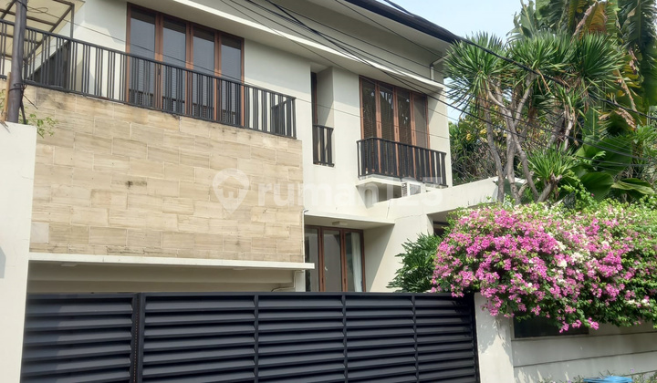 Rumah Premium Siap Huni di Lokasi Prime, Jakarta Selatan