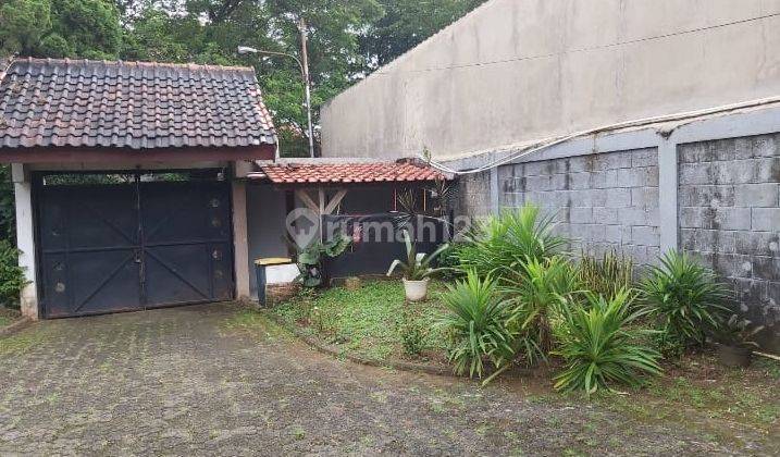 Rumah Lokasi Strategis dengan Halaman Luas @Ciputat Timur 2